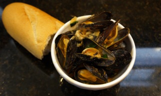 Coconut curry mussels and french bread, a match made in heaven